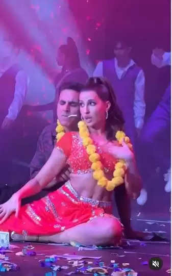 Akshay Kumar Dance Video
