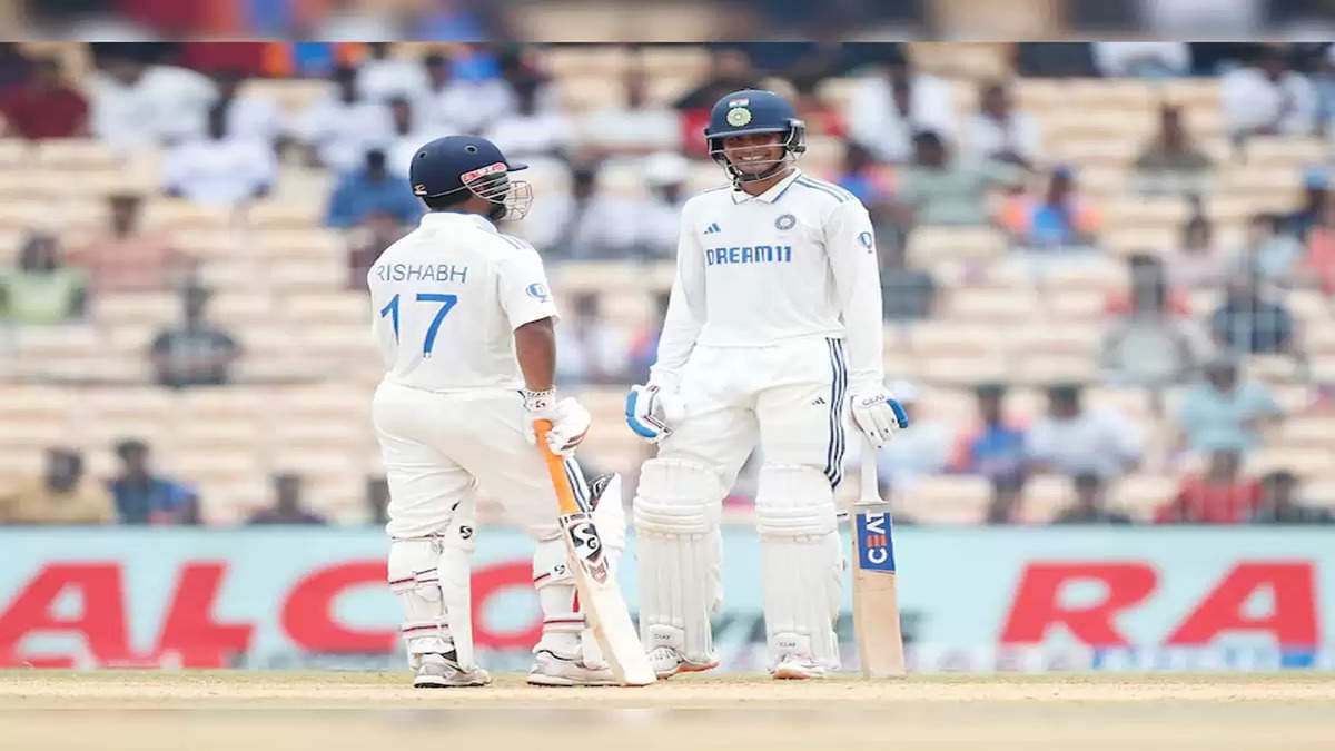 Shubman Gill and Rishabh Pant 